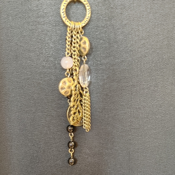 ANTIQUE BRASS PENDANT/MULTI CHARM NECKLACE - Picture 3 of 5